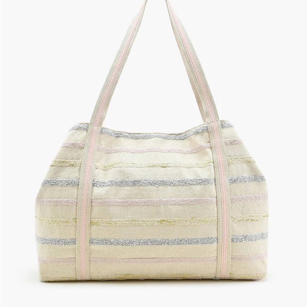 Chic Geometric Tote in Beige and Coral - Picture 3 of 10